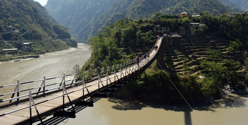 Explore the mesmerising and adventurous trails for hiking in Manali and surround yourself with nature.