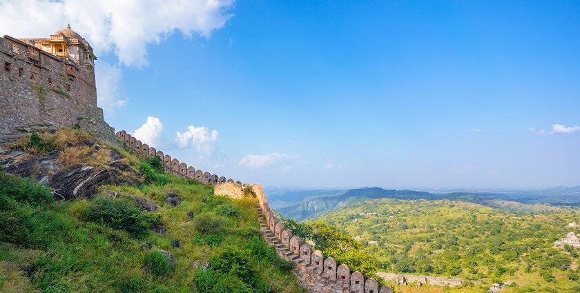 The majestic view of Kumbhalgarh Fort showcasing its incredible wall structure