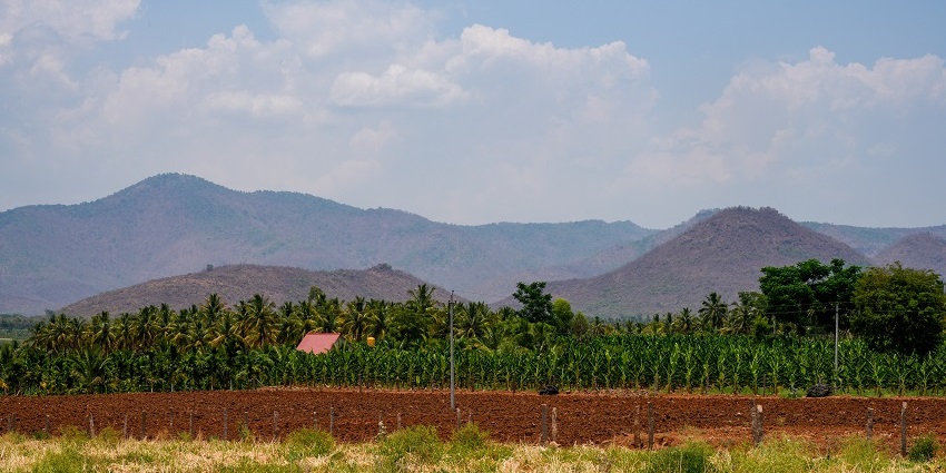 Kundadri Hill, one of the best hill stations near Karnataka, offers incredible views and an exciting cultural experience.