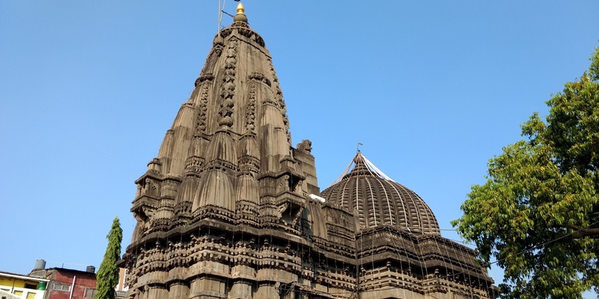 Kunkeshwar Temple by Tarkarli offers serene spiritual reflection by sea and the Tranquillity