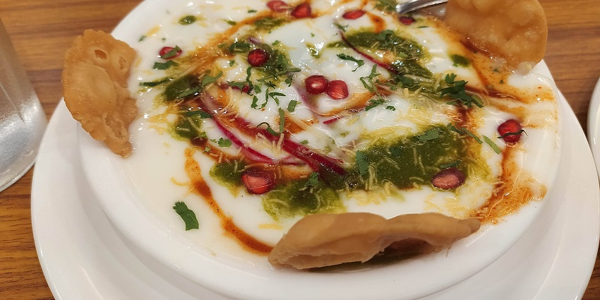 Chaat papri offers an explosion of flavours in your mouth with the perfect balance of sweet and spicy