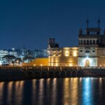 The night view of the fort in Jamnagar is a sight to behold with all the incredible lightning.