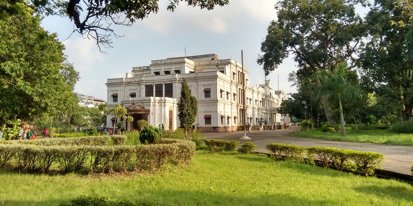 Front view of Lalbagh Palace, a famous place near Annapurna Temple, showcasing its grand architecture and ornate detailing.