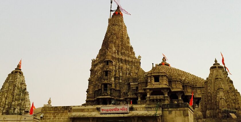 Panoramic view of the historic Dwarkadheesh Temple in Gujarat near Lambha Temple