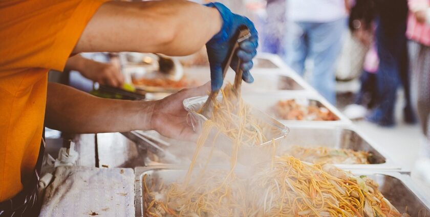 Late night street food in Gurgaon to fulfil your hunger cravings.