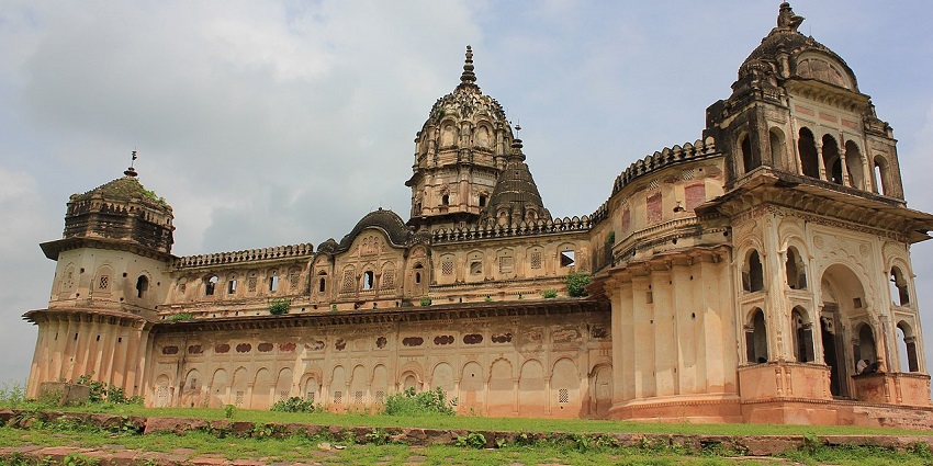 The view of the Laxminarayan Temple in Rajasthan which is a scenic attraction near Churu Fort