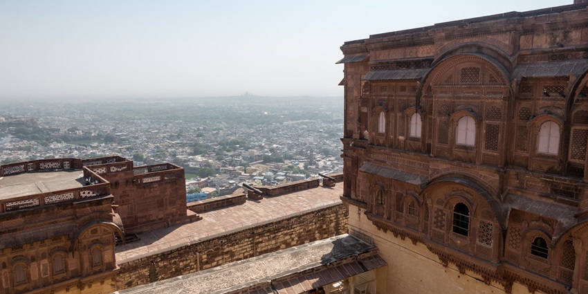 Mandalgarh Fort is an ancient architecture tourist spot with scenic vistas, a must-visit.