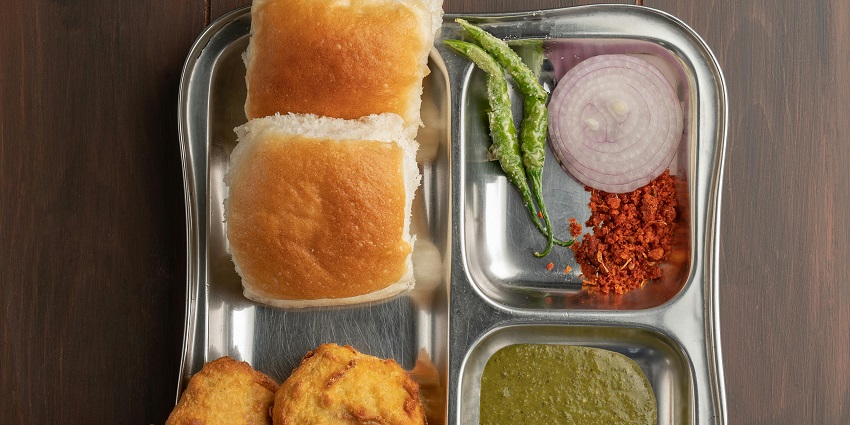 Leisure Valley Park is surrounded by lush greenery and is a popular hub among food lovers.
