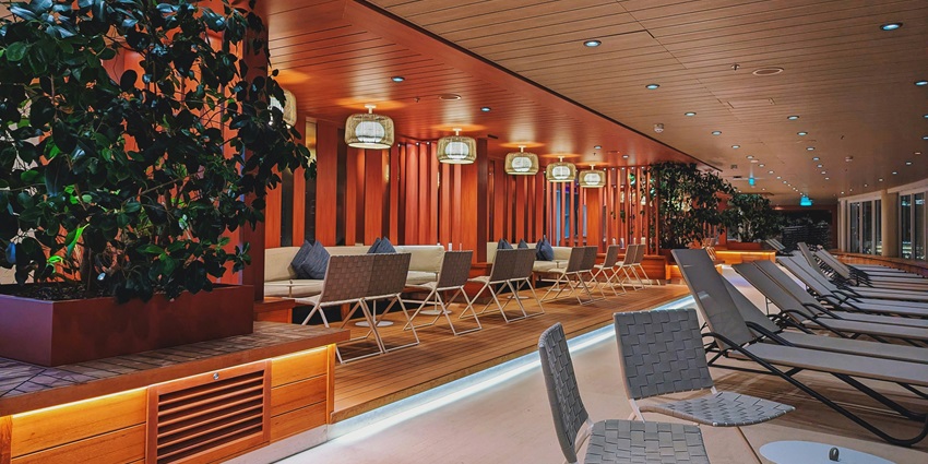Levels Club & Lounge which is one of the places to enjoy Sukhumvit Bangkok nightlife.