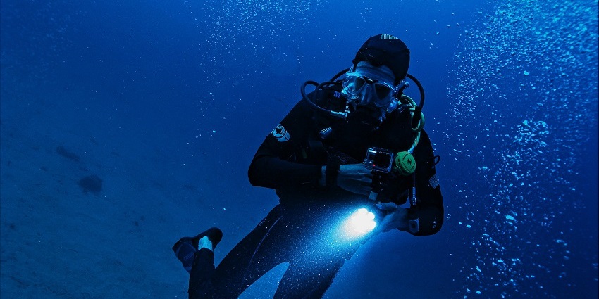 Witness a wide variety of aquatic life while scuba diving in Maldives at Lhaviyani Atoll.