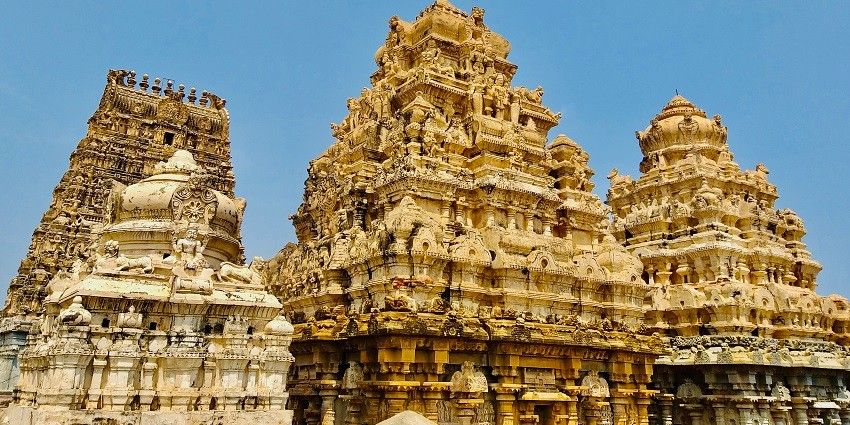 Picturesque view of the intricate carvings on the roof reflecting the rich heritage of the area