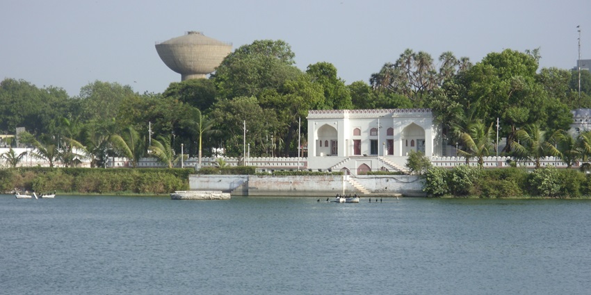 Picturesque view of Kankaria Lake with Nagina Mahal at distance on an island