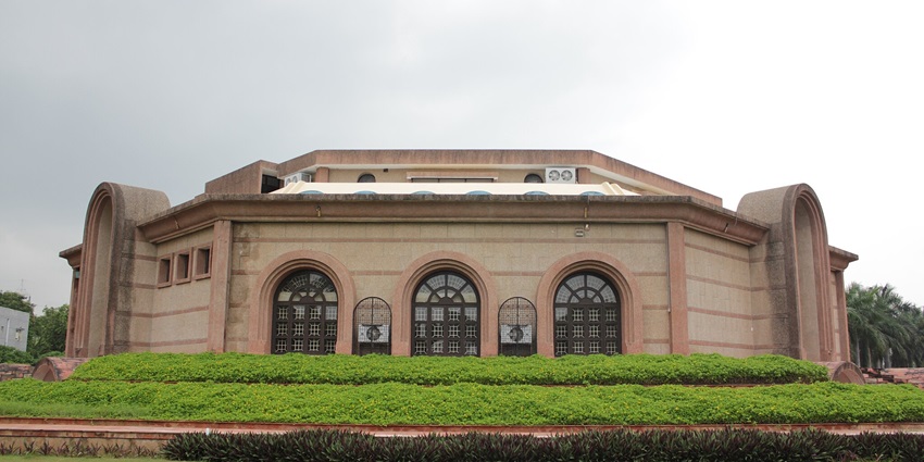 An image of the Sardar Patel Memorial Karamsad with its historical and cultural artefacts