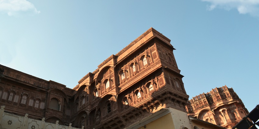A scenic view justifying the serene location of the famous Nagaur fort in Rajasthan.