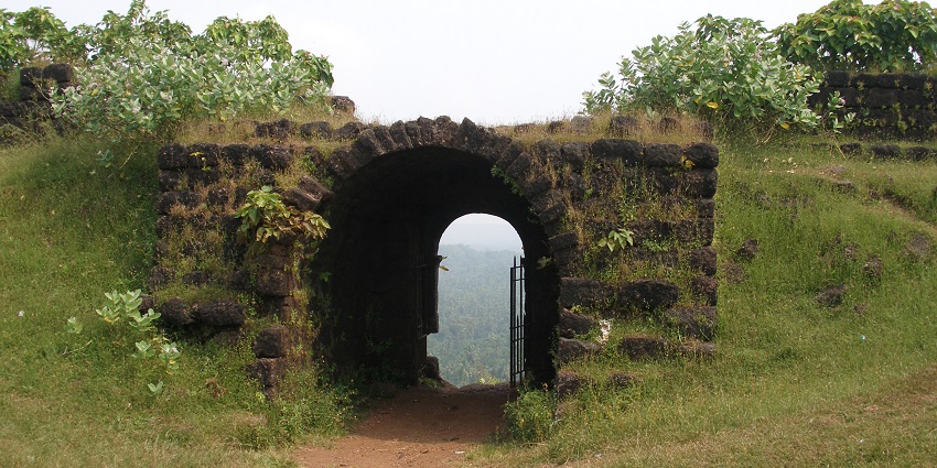 Corjuem Fort: A Picturesque Escape Into Goa’s Colonial Past - TripXL