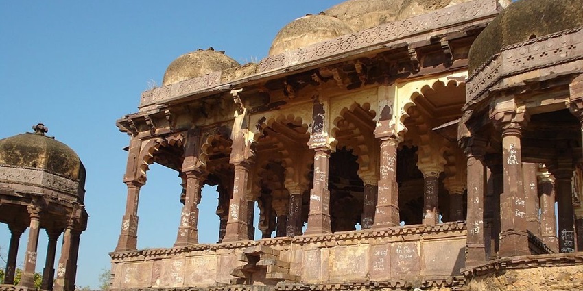 Located within the expansive Ranthambore National Park, Ranthambore Fort is a must-visit.