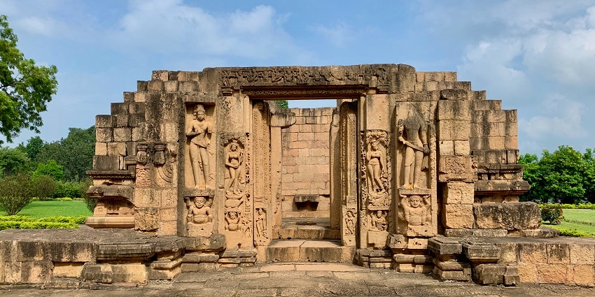 Paranomic image of the beautiful iconic Sitamani Temple in Chattisgarh