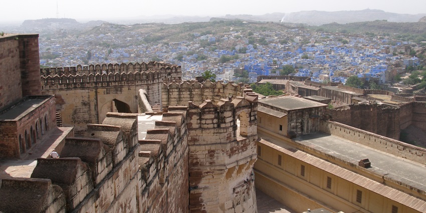Auwa Fort is a historical site, a peaceful Rajasthan retreat situated in the Pali district.