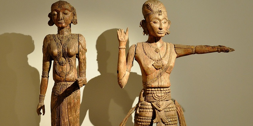 Beautiful Teraccota statues of a male and female in the Chaitanya Jyoti Musеum Andhra