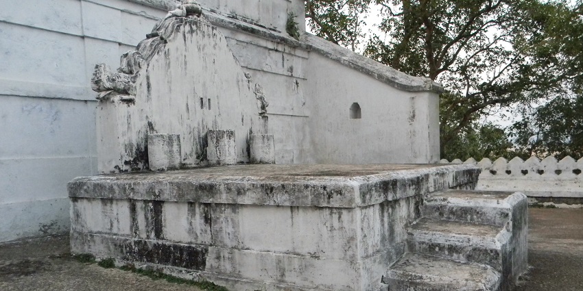 Alarnath Temple is visited by a large number of devotees everyday without fail.