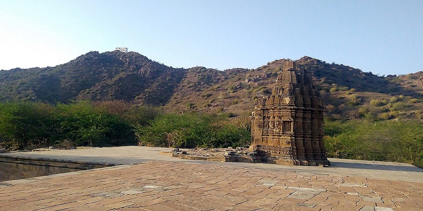 Kiradu Temples near Barmer offer captivating history in a desert.