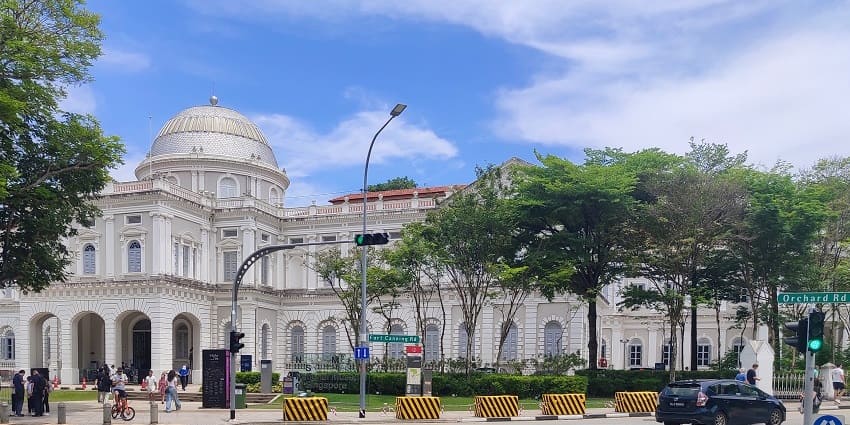 A view of the National Museum of Singapore justifying the serene location of the museum.