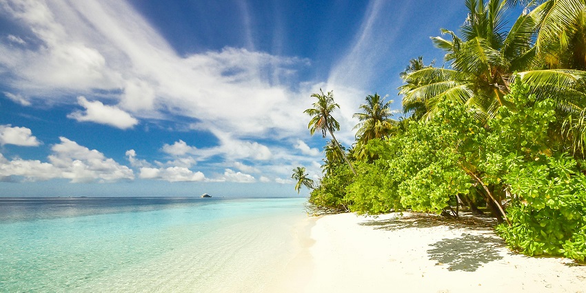 Hikkaduwa Beach is a delight to one seeking a refreshing getaway in the region.
