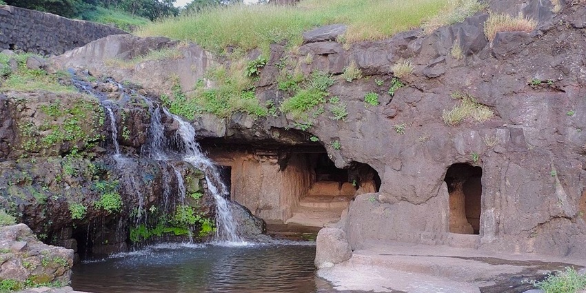 An image showing the Lohani Caves in Mandu, highlighting one of the best places to visit in Mandu.