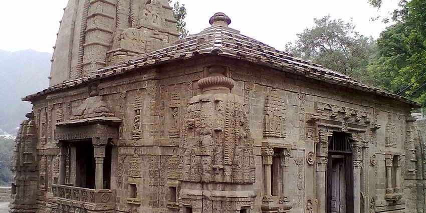 Lokanath Temple, a stone structure with a grand stone roof