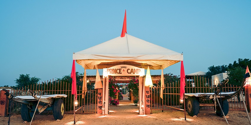 This camp offers gourmet meals, cultural shows, lavish tents, unique adventure