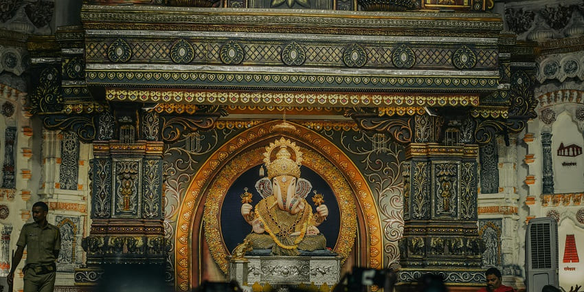 Image depicting Maa Bamleshwari Temple in Dongargarh, Chhattisgarh.
