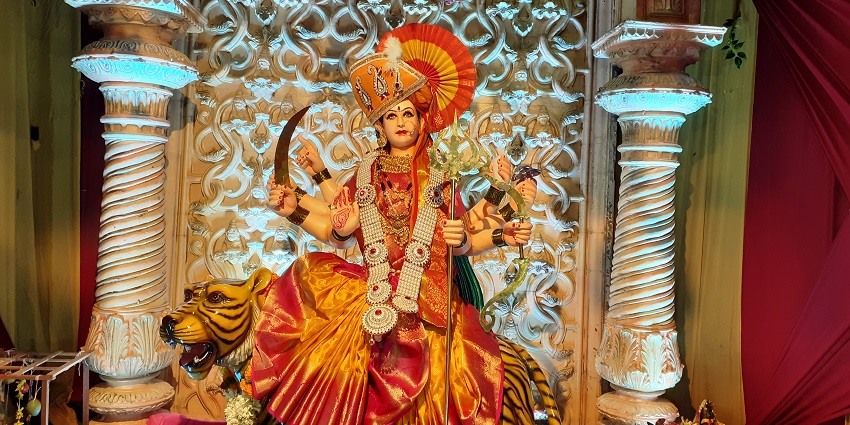 An idol of Maa Durga sitting on her lion, on the auspicious occasion of Navratri.