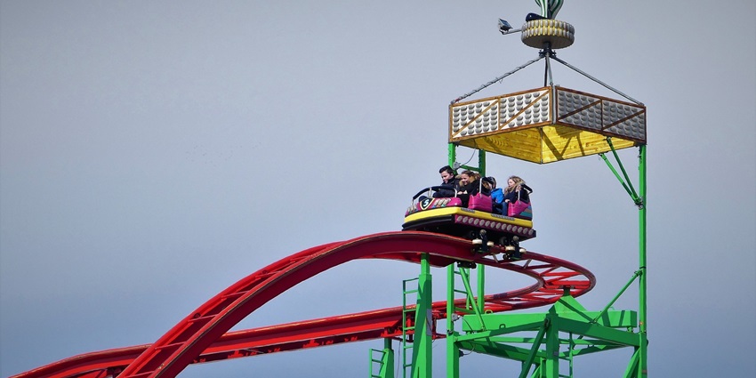 Madhavgarh Farms combine amusement and adventure parks and offer classic regional cuisine.