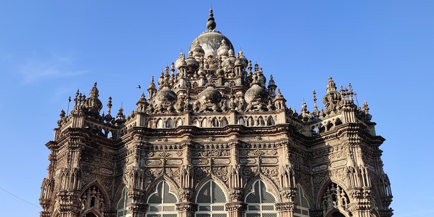 Mahabat Maqbara is one of the most amazing places to visit around Darbar Hall Museum.