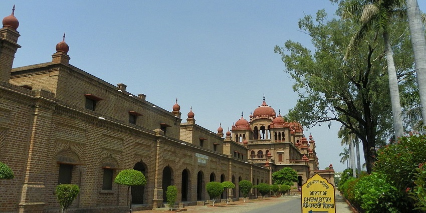 Maharaja Ranjit Singh Museum was earlier a summer palace for the vacation of royals.
