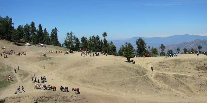 Mahasu Peak is one of the best spots for photography with amazing backdrop.
