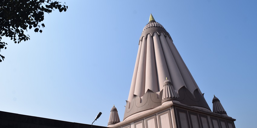 During your visit to the Mahavinayak Temple, you can also explore other sites around.