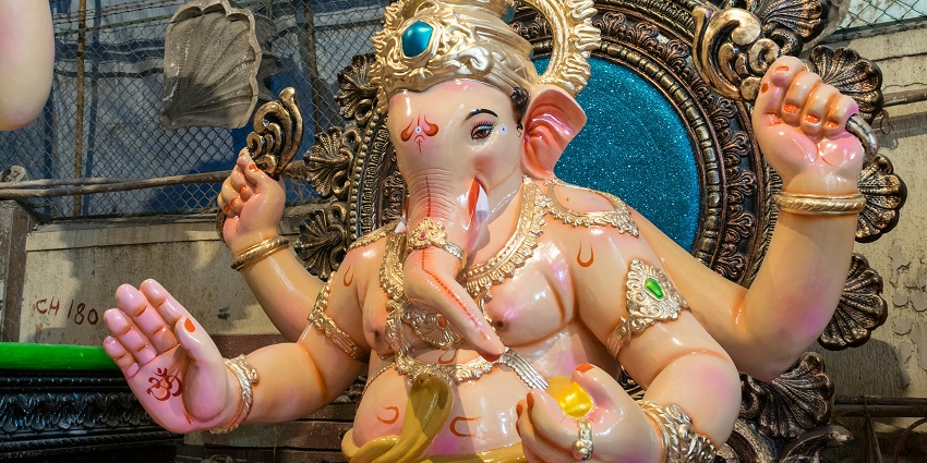 Mahavinayak Temple is an ancient temple adorned with excellent architecture and design.