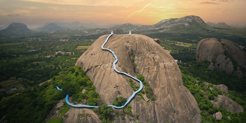 A quaint view of Skandagiri, one of the top hill stations near Bangalore for one day trip.