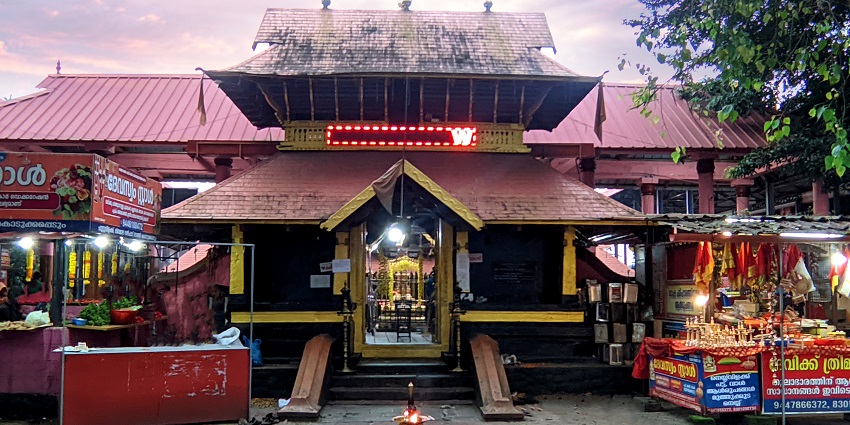 Malayalappuzha Devi Temple is one of the most popular temples in Pathanamthitta.