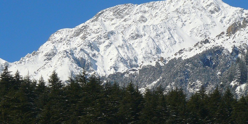 Manali is one of the ,ost popular destinations to explore while trekking in Hampta pass