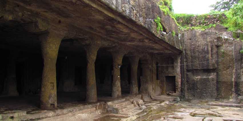 A glimpse of the Mandapeshwar Caves, one of the famous places to visit in Borivali.