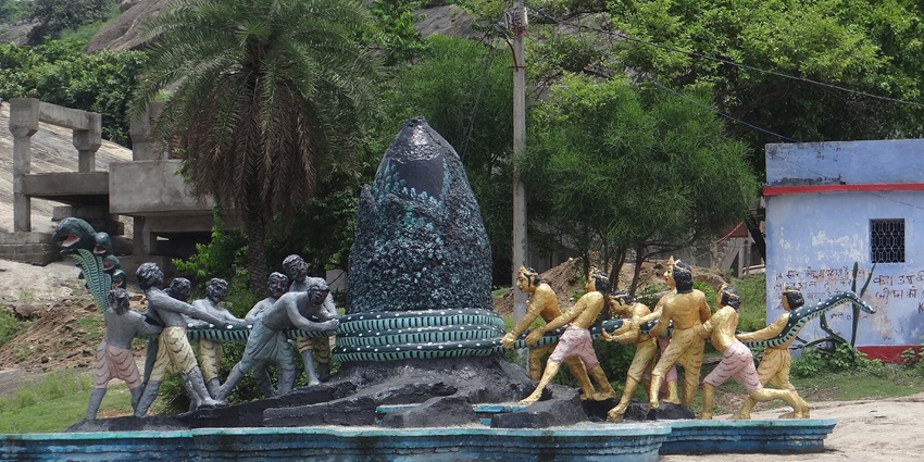 Mandar Hill, a sacred site depicting a beautiful sculpture related to ancient Hindu Mythology.