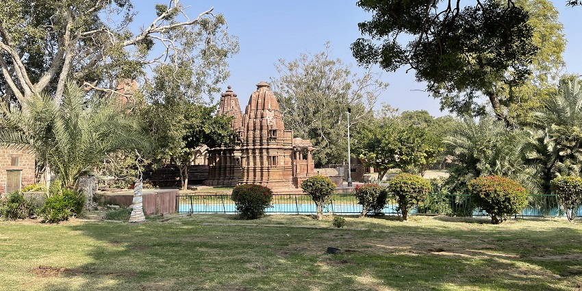 A night-time view of Mandore Gardens - one of the places to visit in Jodhpur at night.