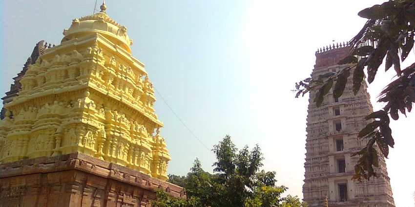 Diguva Mangalagiri temple in Guntur district, Andhra Pradesh, a revered site with historical significance.