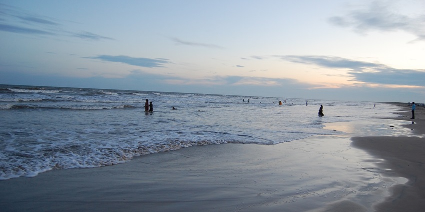 Manginapudi is one of the best beaches near Vijayawada where you can see cultural events.