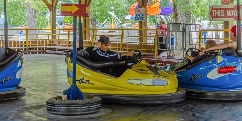 The water park in Ahmedabad includes bumper cars.