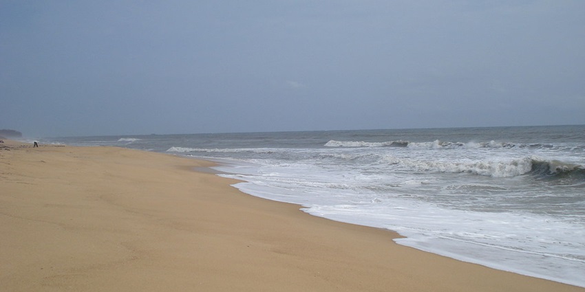 Maravanthe Beach and a breathtaking view of coastline - one of the beaches near Mysore.