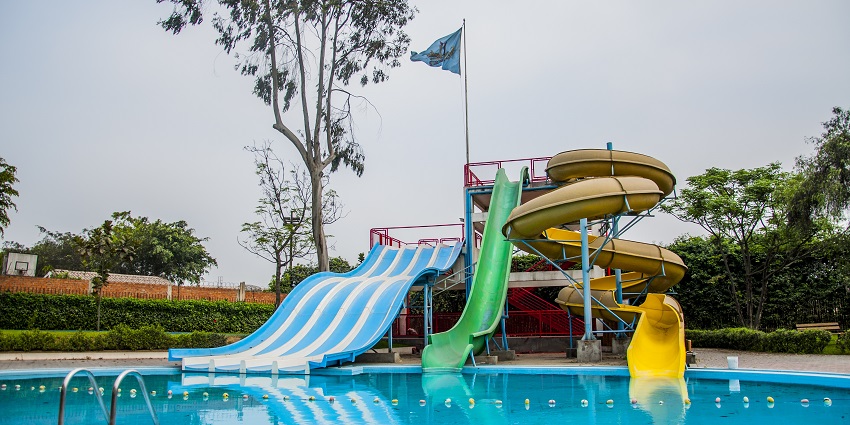 Mauj Mahal Water Park And Fun Resort will keep you entertained with fun activities