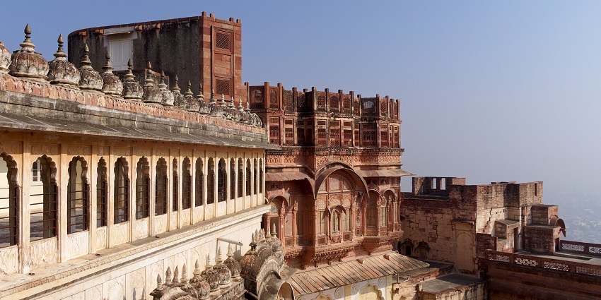 Mehrangarh Fort: majestic views, royal relics, intricate windows, grand courtyards